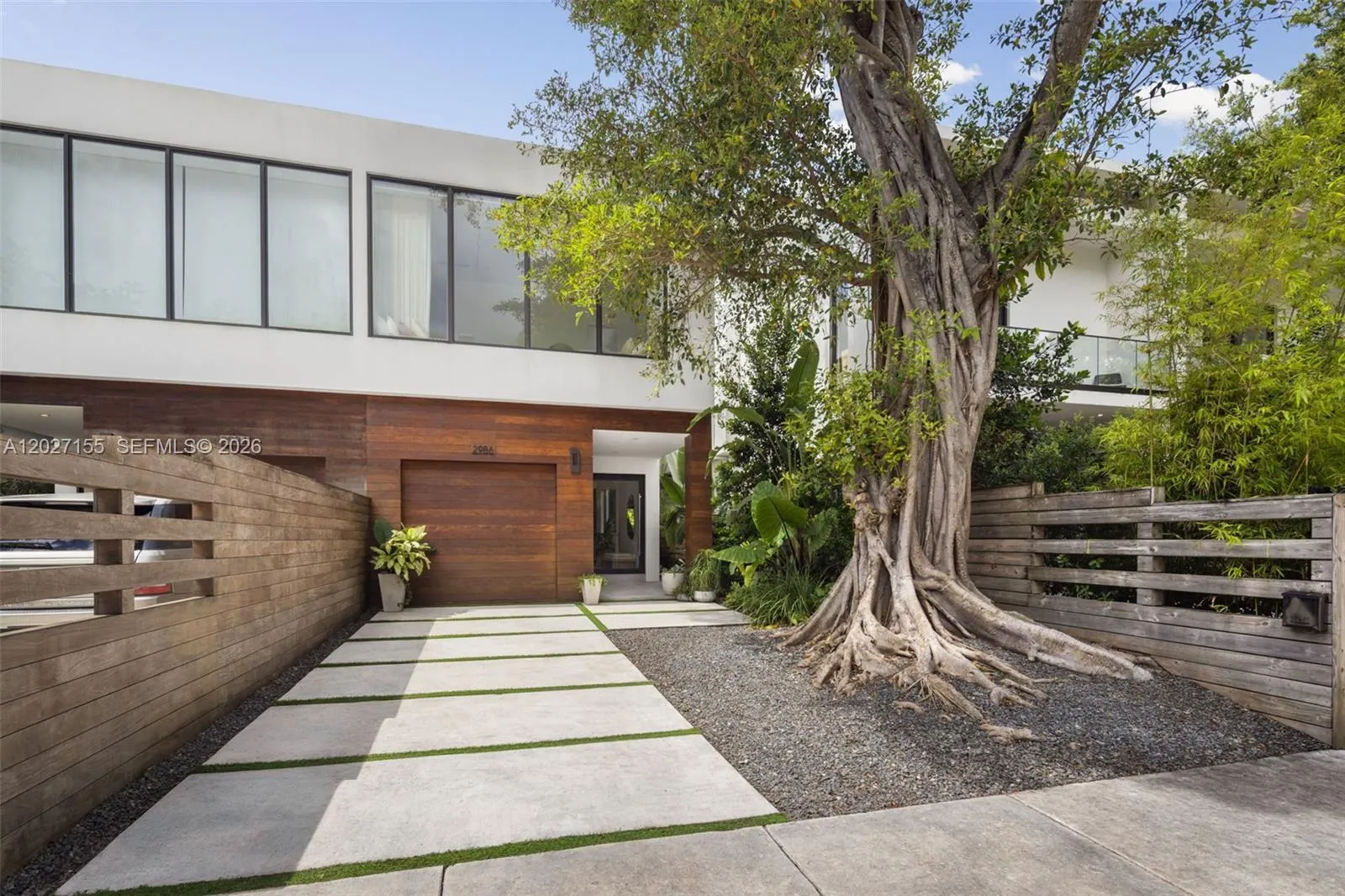 View details of listing 2986 Coconut Avenue, Coconut Grove, FL 33133 Coconut Grove with MLS# 