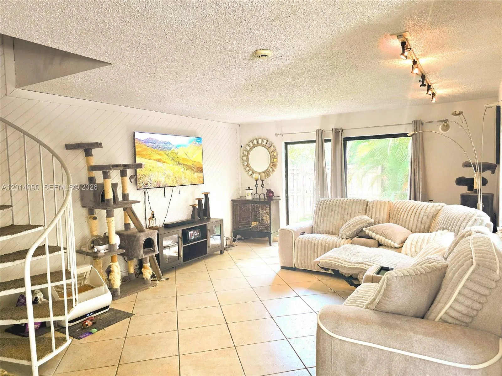 Listing  2989 Bird Avenue 1, Miami, FL 33133, Miami, FL 33133
