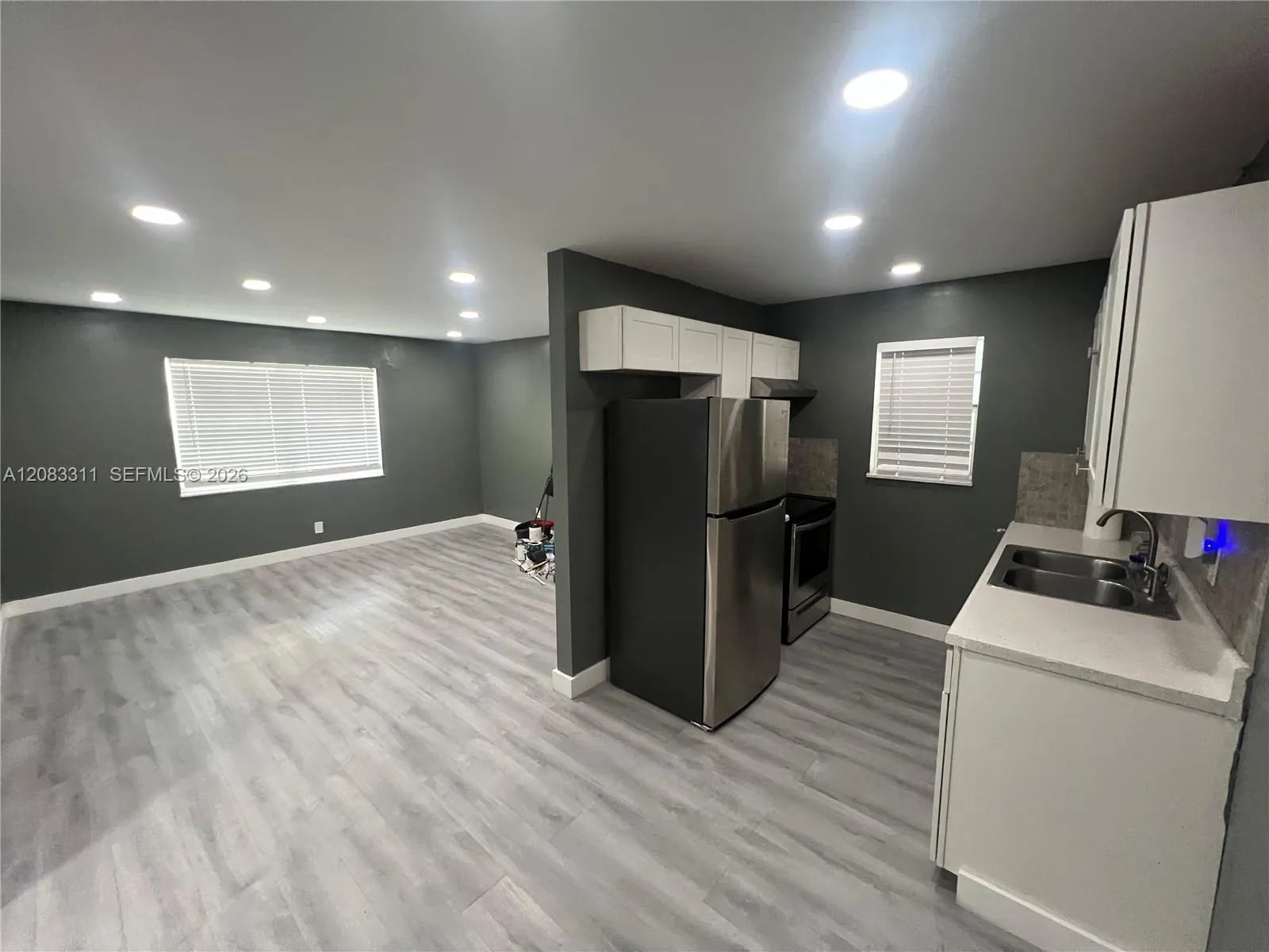 Listing  30 SE 4th Avenue 106, Hallandale Beach, FL 33009, Hallandale Beach, FL 33009