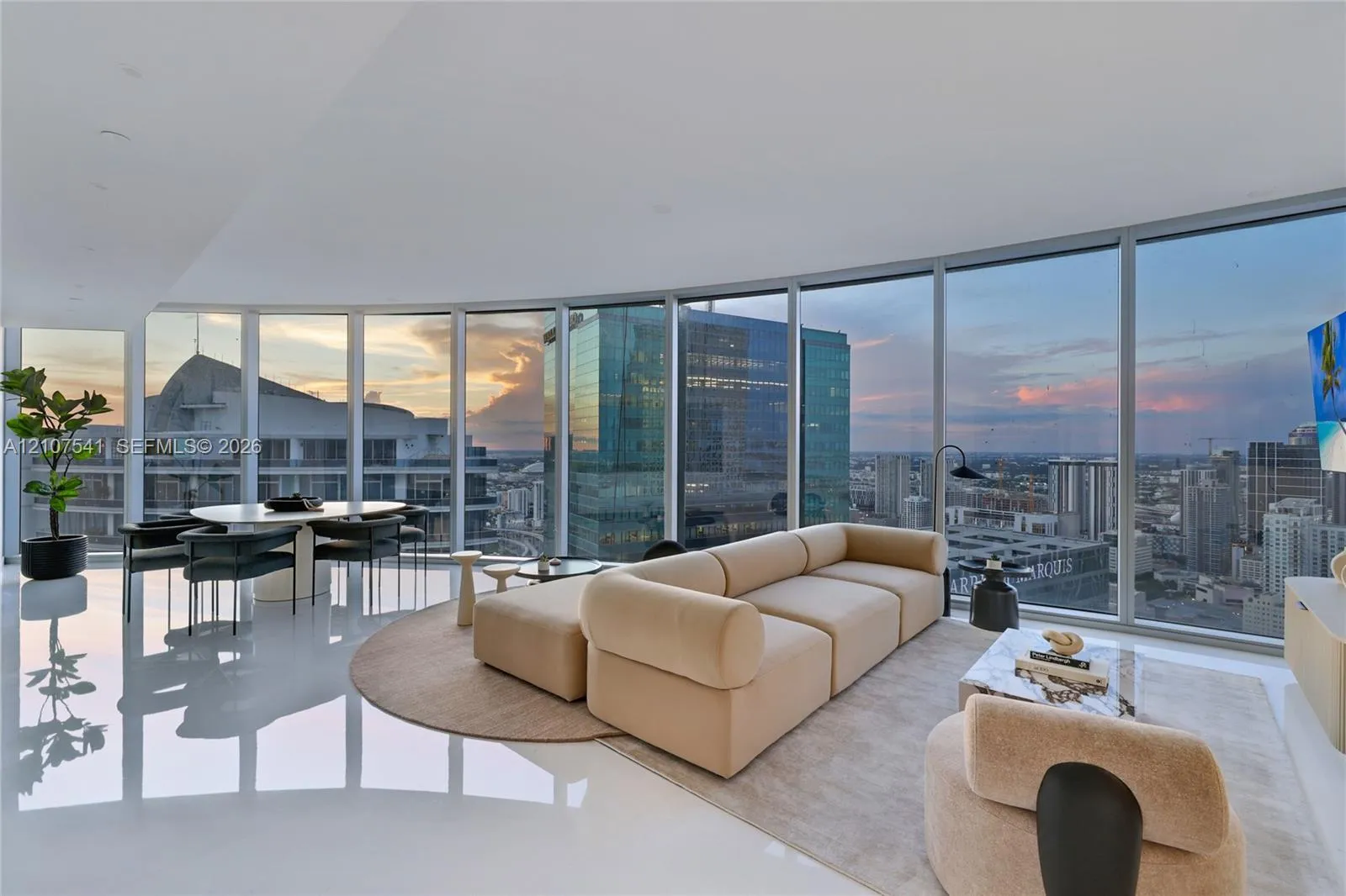 Listing  300 Biscayne Boulevard Way 5108, Miami, FL 33131, Miami, FL 33131