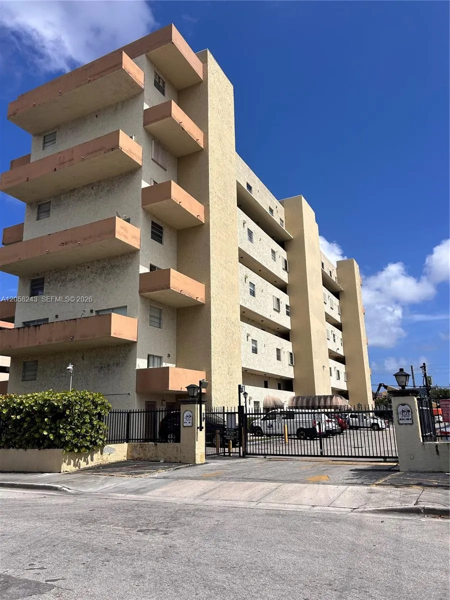 View details of listing 300 NW 42nd Avenue 109, Miami, FL 33126 Miami with MLS#