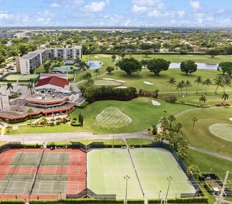 View details of listing 300 S Hollybrook Drive 203, Pembroke Pines, FL 33025 Pembroke Pines with MLS#