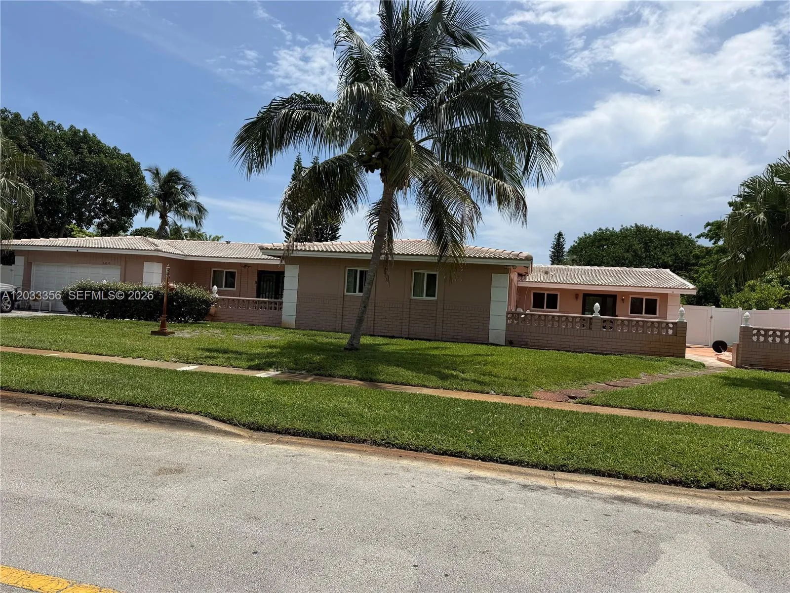Listing  300 SW 68th Avenue, Margate, FL 33068, Margate, FL 33068