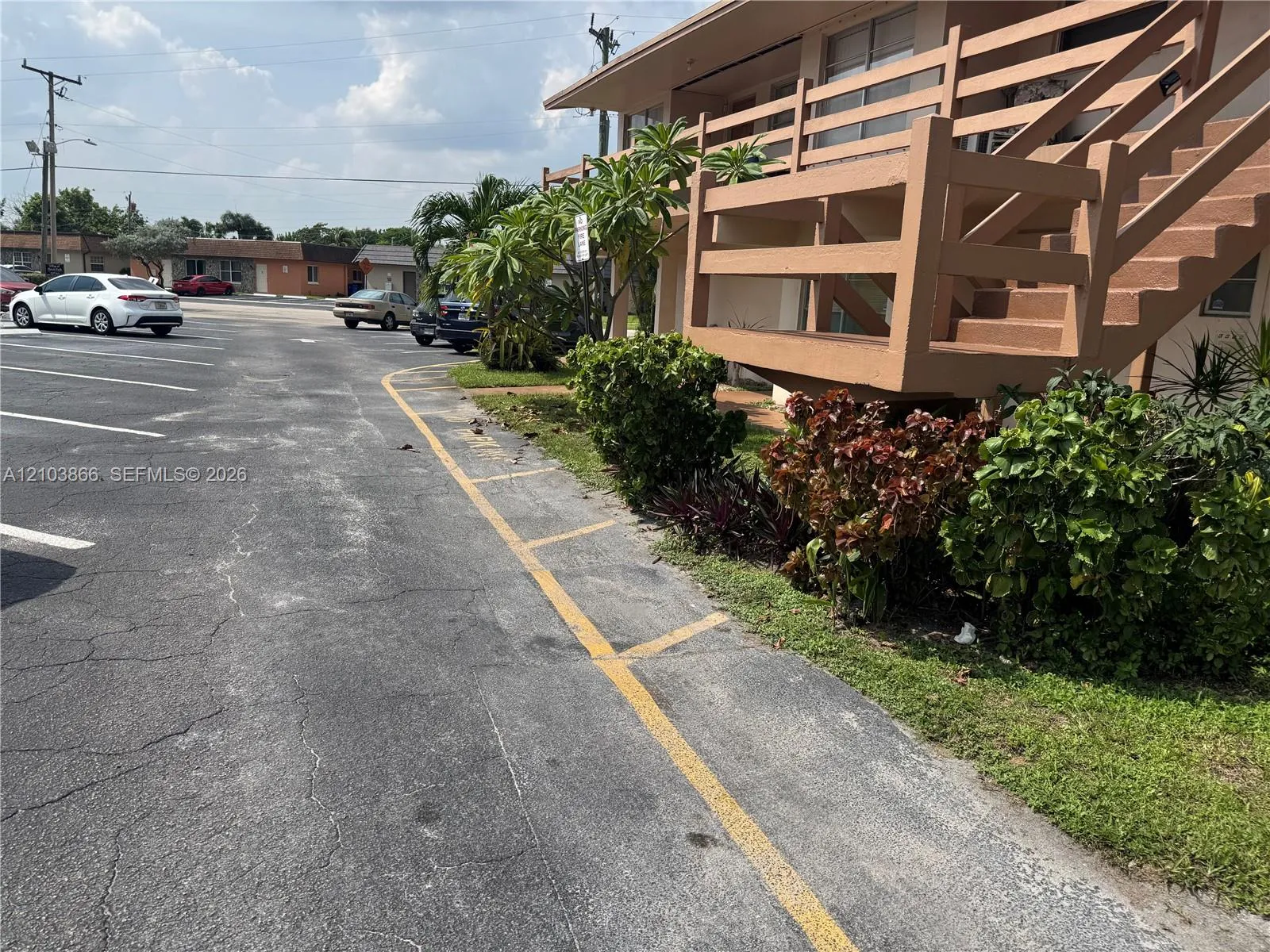 View details of listing 3000 NW 43rd Terrace 106, Lauderdale Lakes, FL 33313 Lauderdale Lakes with MLS# 