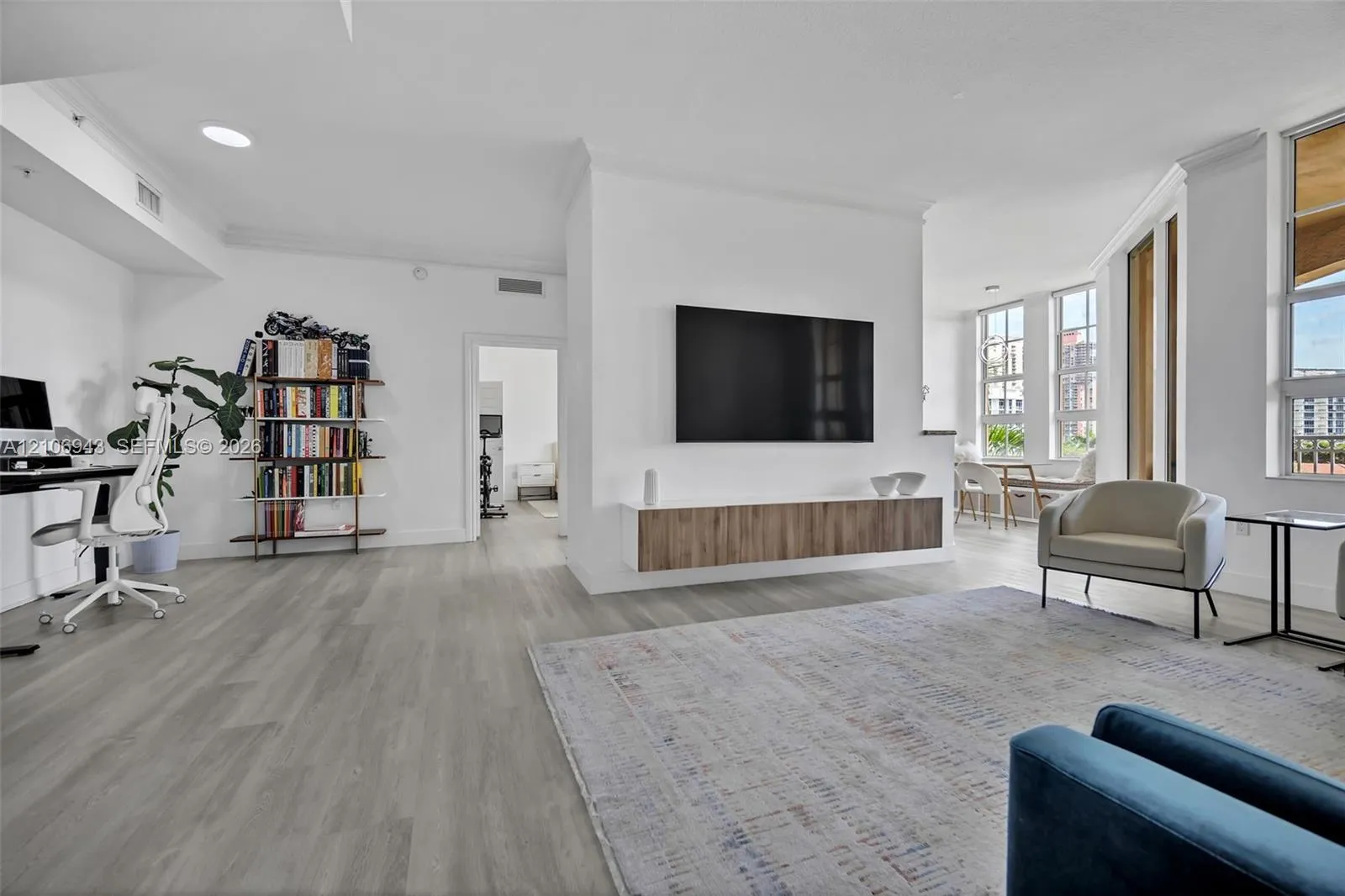 Listing  3001 NE 185th Street 523, Aventura, FL 33180, Aventura, FL 33180