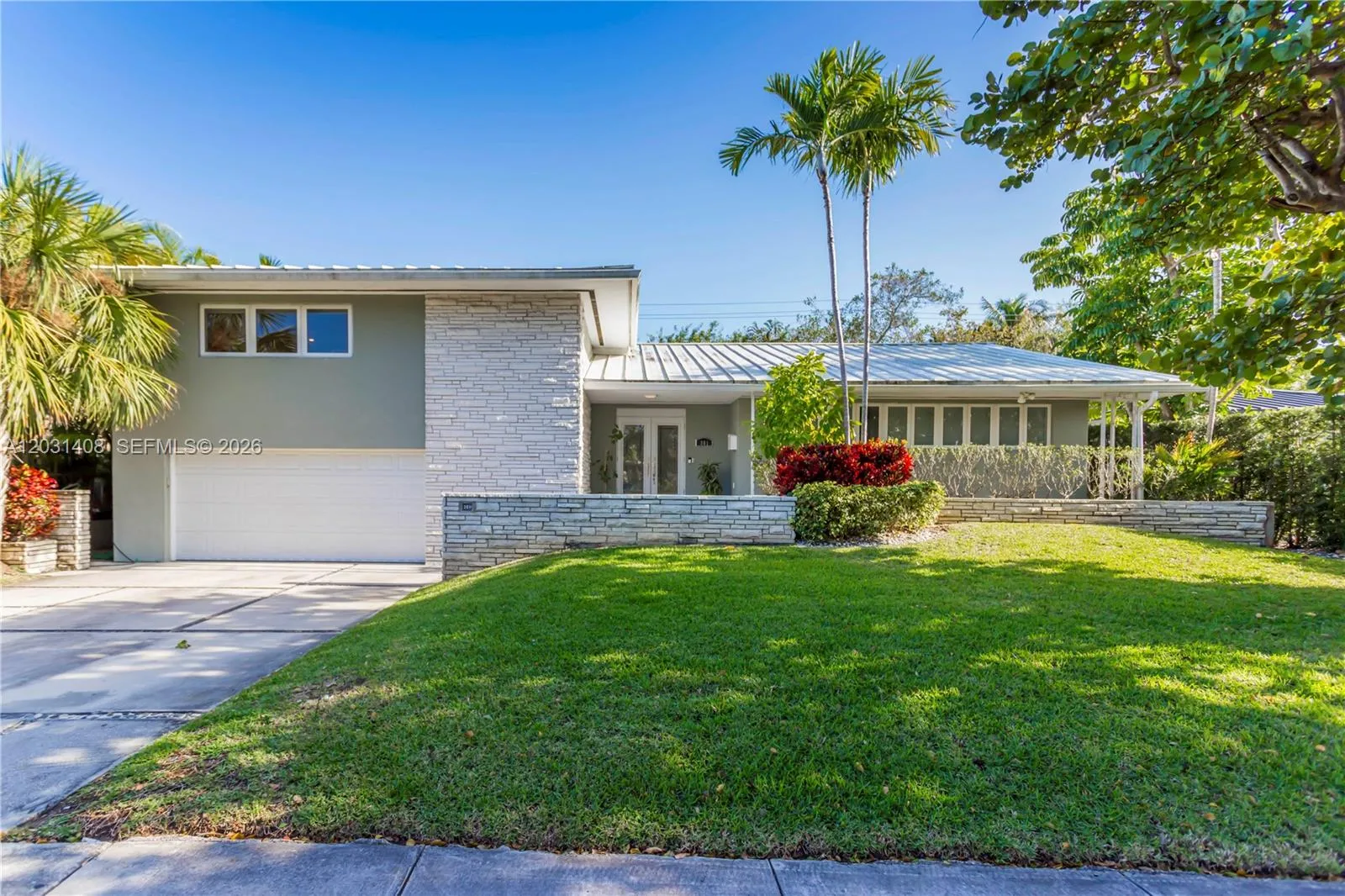 Listing  301 E Shore Drive E 301, Miami, FL 33133, Miami, FL 33133
