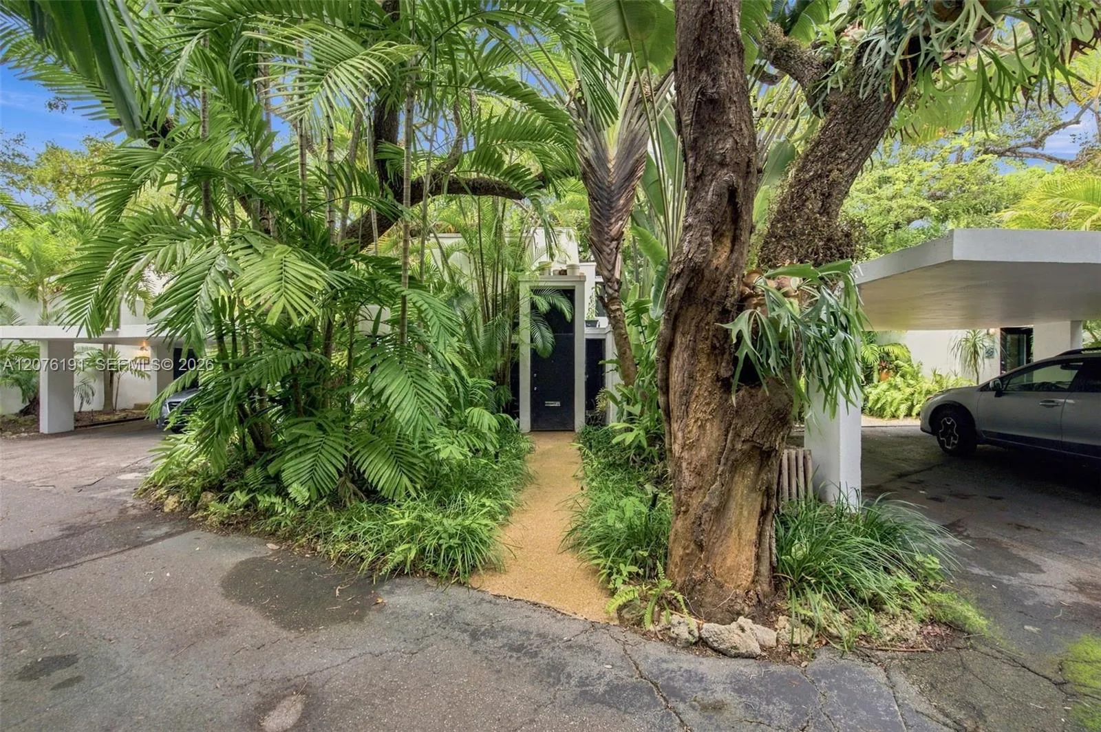 Listing  3024 Day Avenue 3024, Miami, FL 33133, Miami, FL 33133