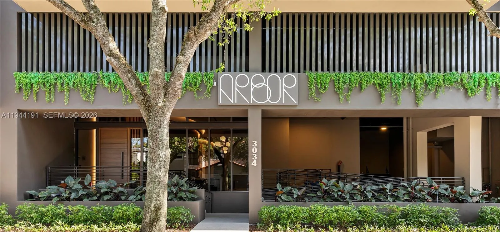 View details of listing 3034 Oak Avenue 408, Coconut Grove, FL 33133 Coconut Grove with MLS# 