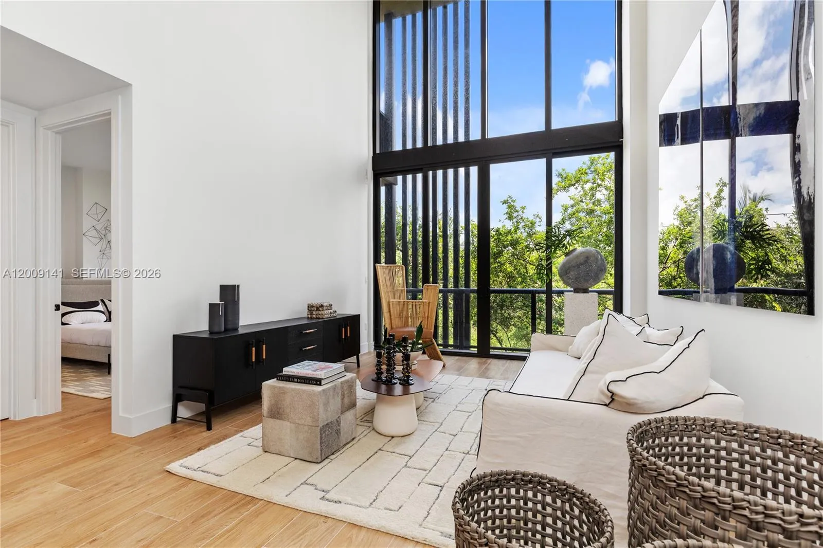 View details of listing 3034 Oak Avenue LPH3, Coconut Grove, FL 33133 Coconut Grove with MLS# 