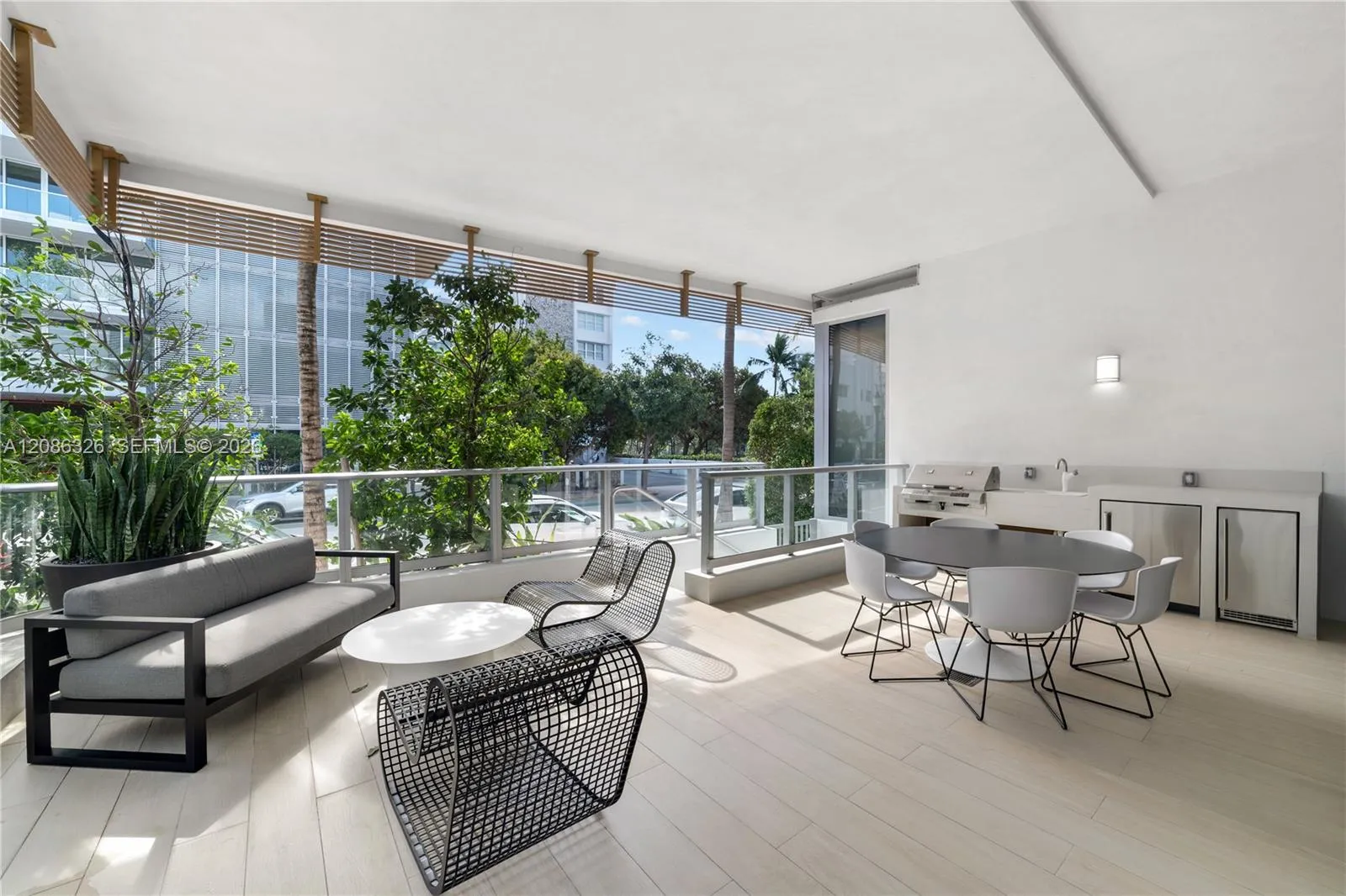 Listing  304 Ocean Drive 102, Miami Beach, FL 33139, Miami Beach, FL 33139
