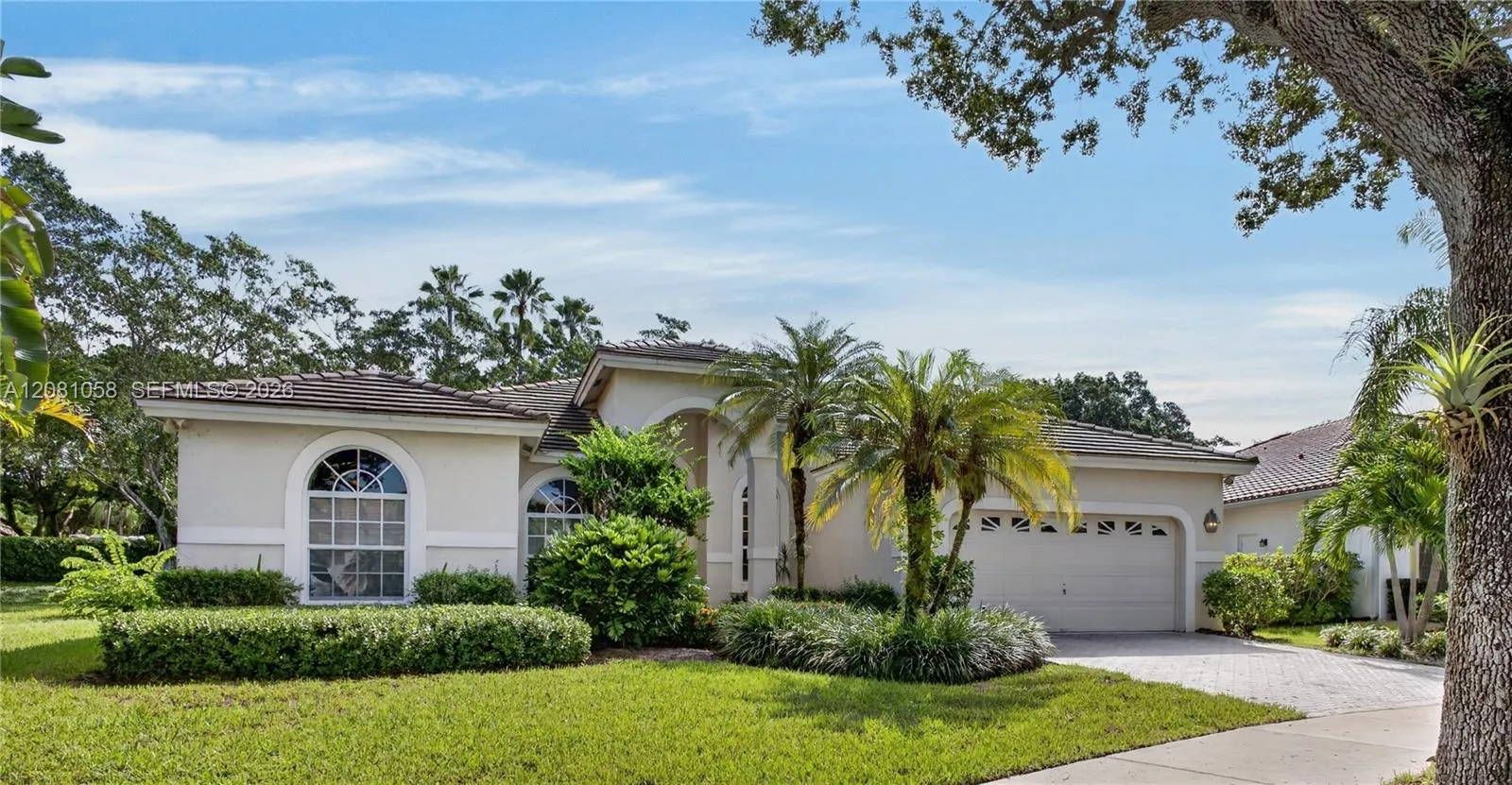 View details of listing 3098 Lakewood Circle, Weston, FL 33332 Weston with MLS#