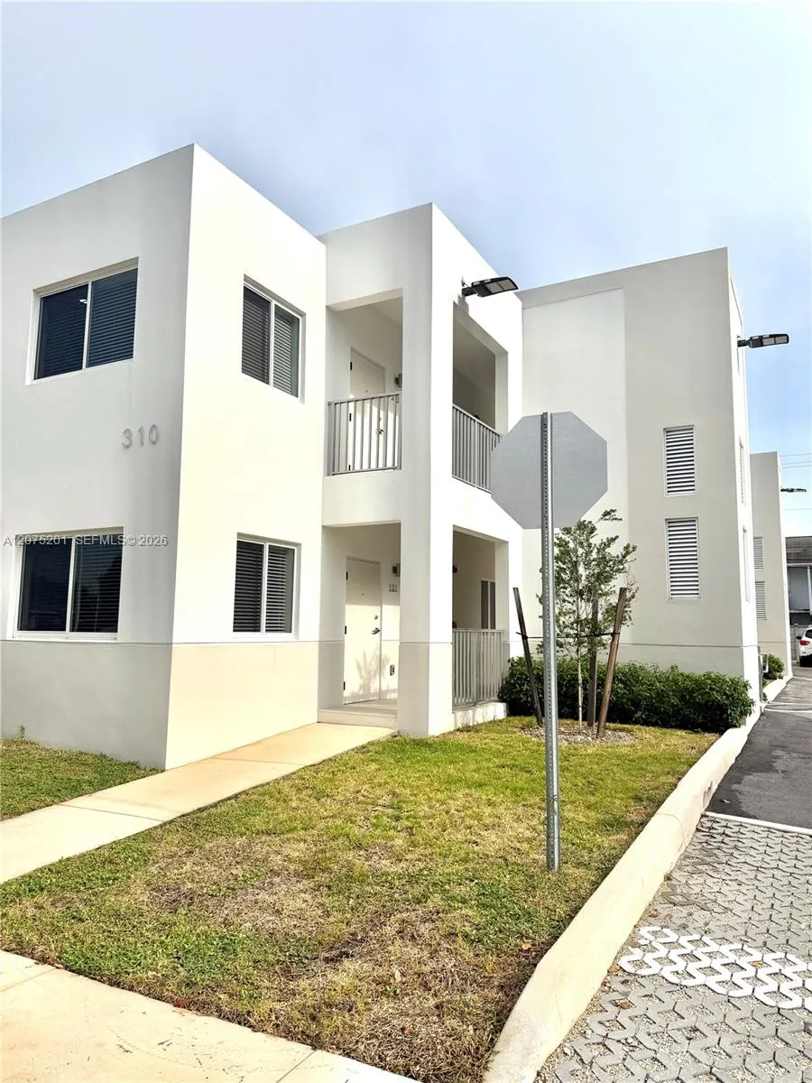 Listing  310 E 7th Street 203, Hialeah, FL 33010, Hialeah, FL 33010
