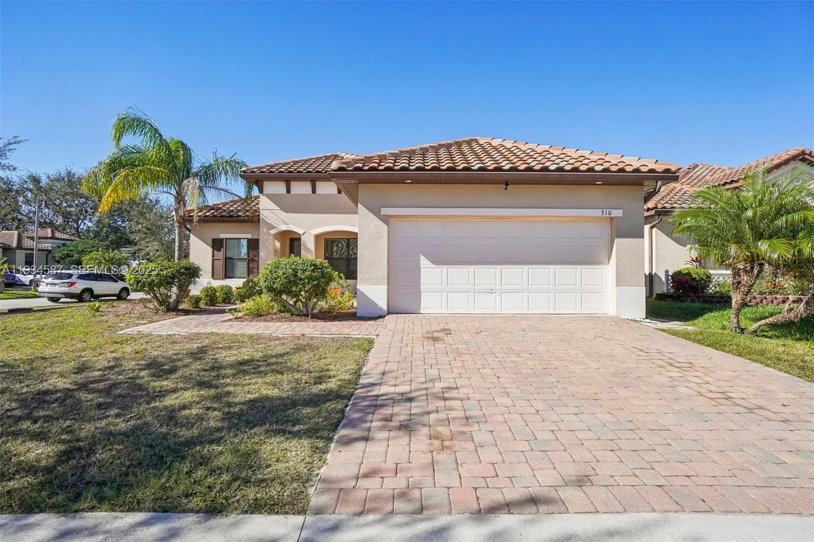 Listing  310 Villa Sorrento Circle, FL 33844, FL 33844