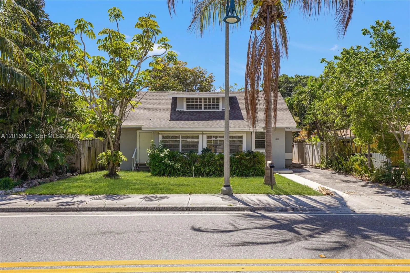 Listing  311 S Federal Highway, Lake Worth, FL 33460, Lake Worth, FL 33460