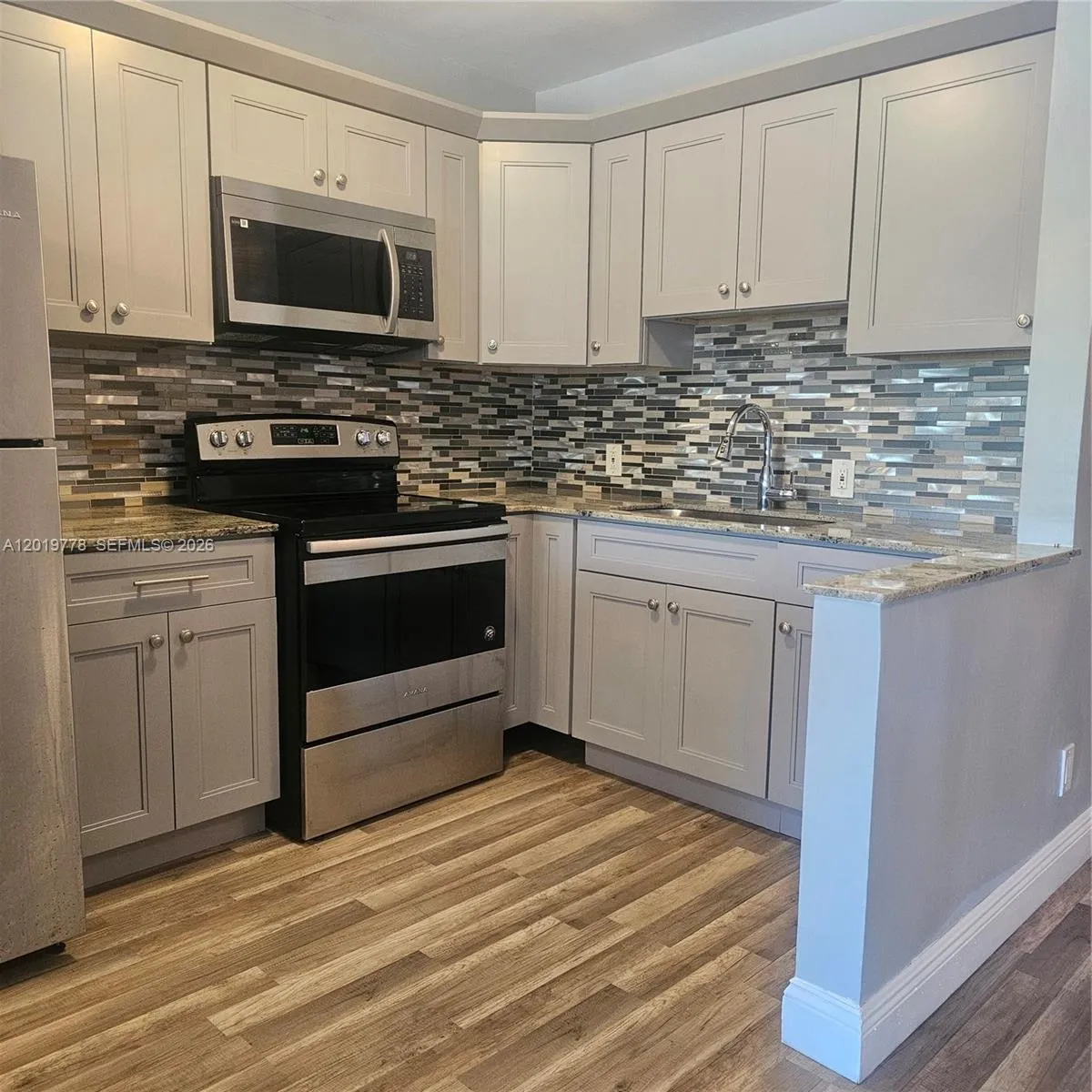 View details of listing 3116 E Sunrise Boulevard 3116, Fort Lauderdale, FL 33304 Fort Lauderdale with MLS#