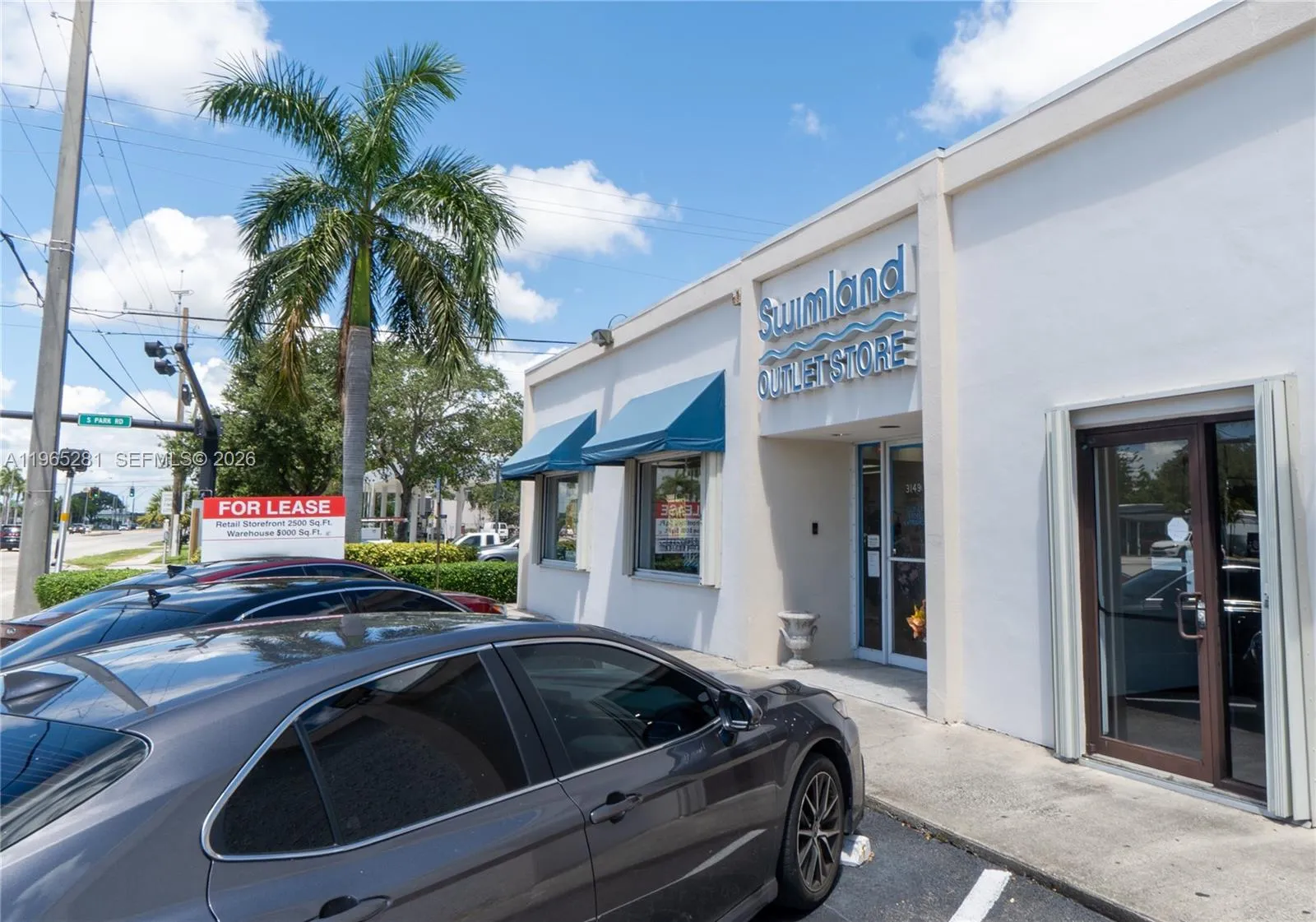 View details of listing 3149 W Hallandale Beach Boulevard R, Pembroke Park, FL 33009 Pembroke Park with MLS#