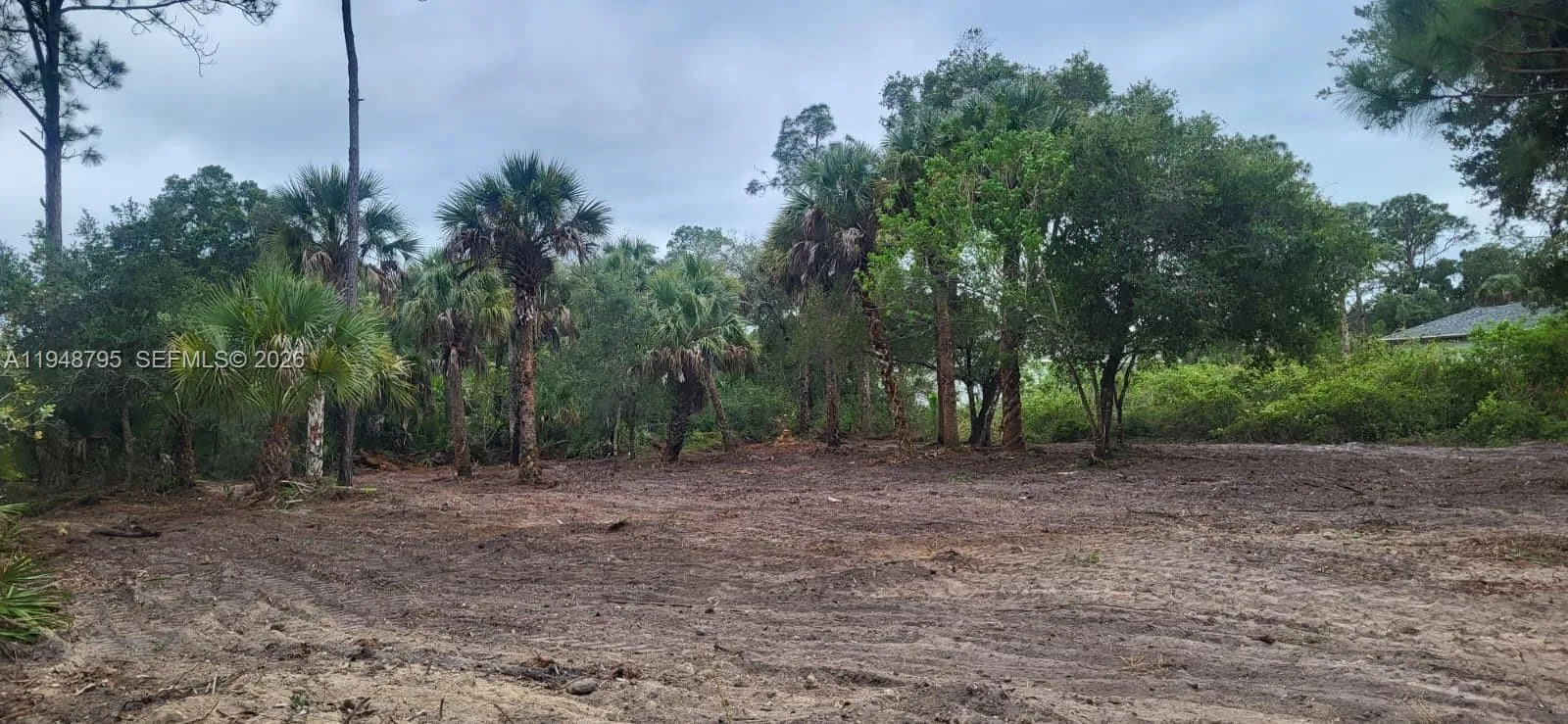 View details of listing 315 Ivanhoe Avenue, LaBelle, FL 33935 LaBelle with MLS#