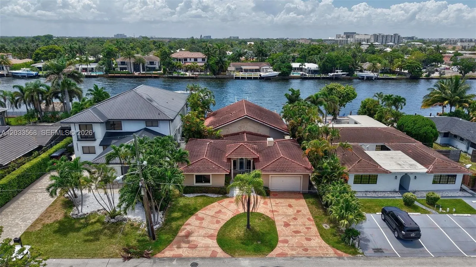 Listing  317 S Riverside Drive, Pompano Beach, FL 33062, Pompano Beach, FL 33062