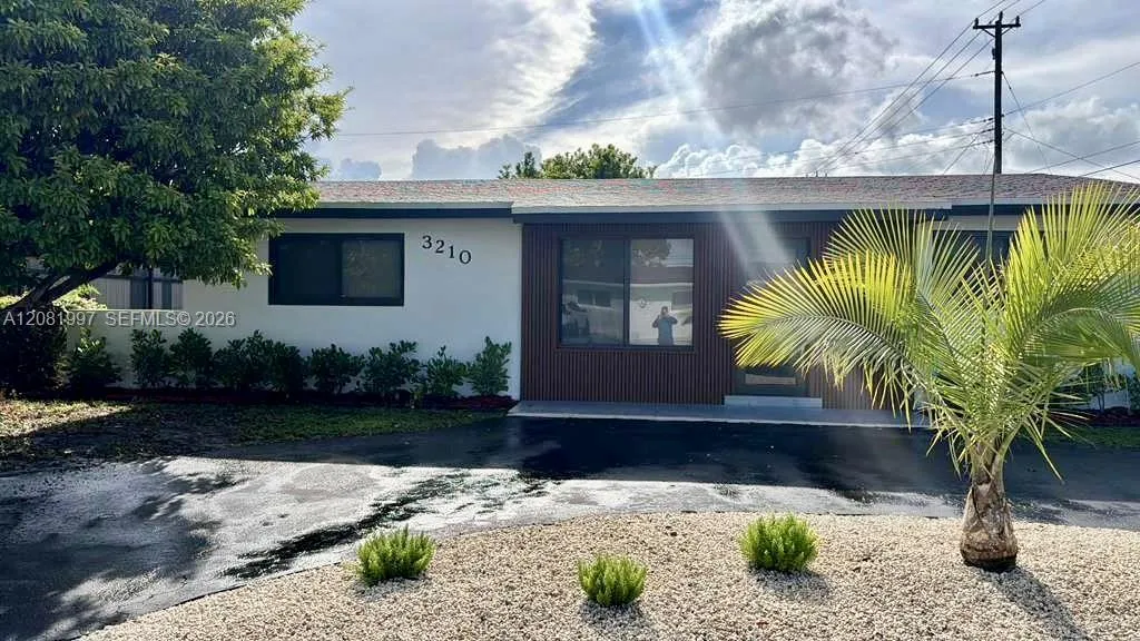 View details of listing 3210 SW 94th Court, Miami, FL 33165 Miami with MLS#