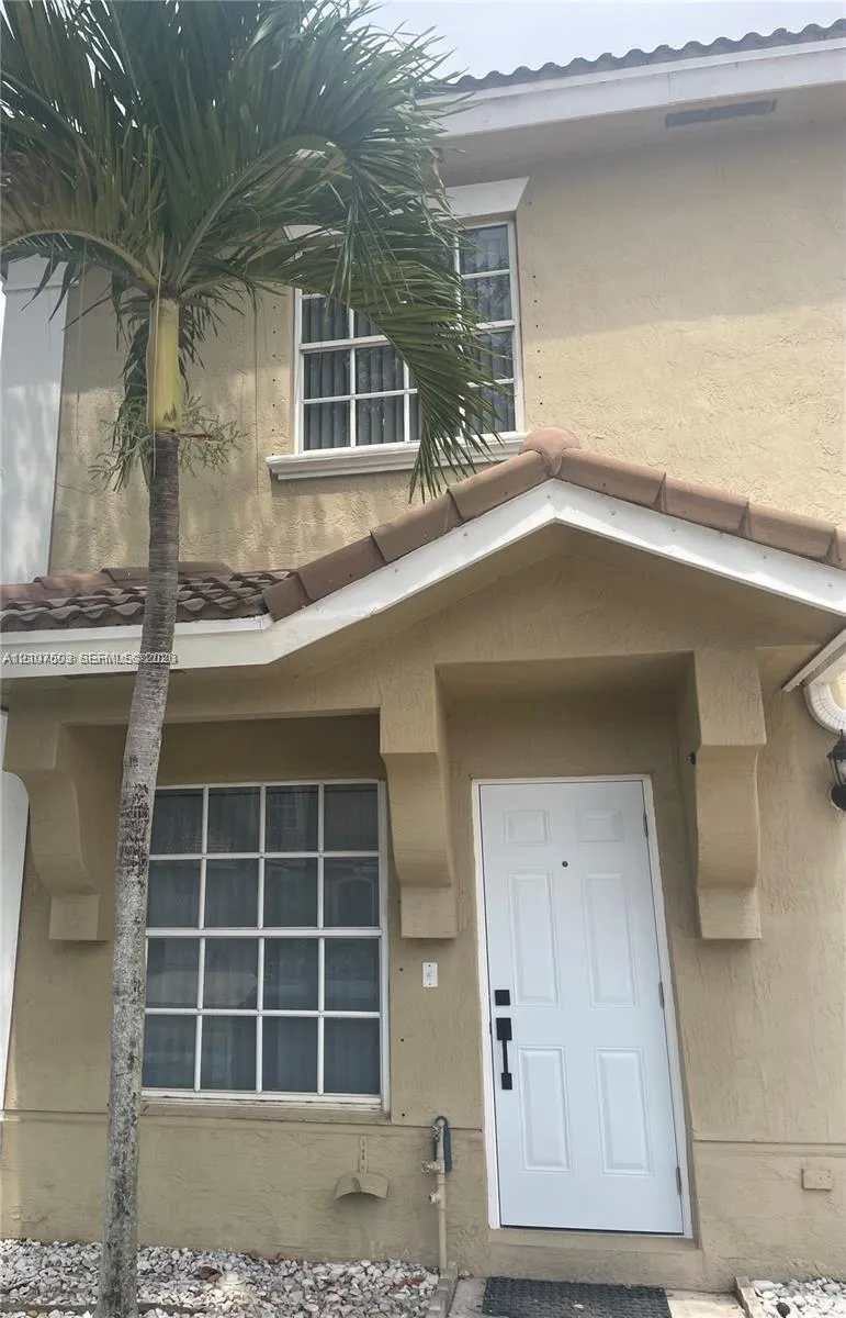 Listing  322 SW 120th Avenue, Pembroke Pines, FL 33025, Pembroke Pines, FL 33025