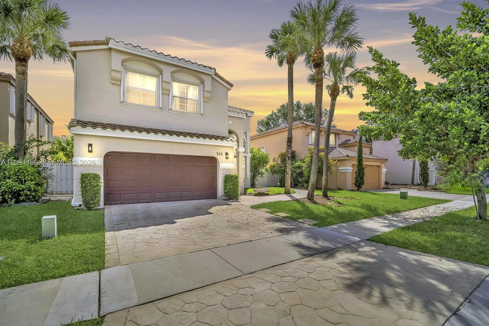 View details of listing 325 NW 158th Lane, Pembroke Pines, FL 33028 Pembroke Pines with MLS#