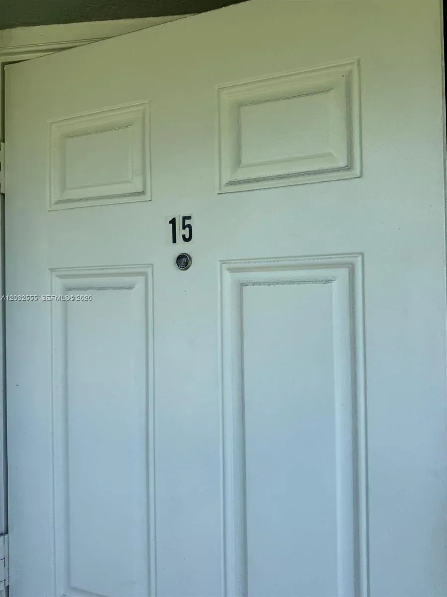 View details of listing 3260 NE 19th Avenue 15, Oakland Park, FL 33306 Oakland Park with MLS# 