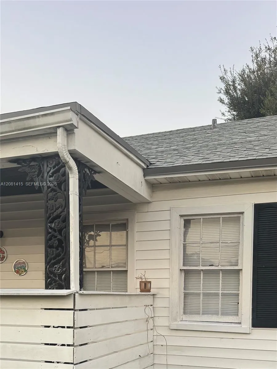 View details of listing 3271 NW Rear Studio) 15th Street, Miami, FL 33125 Miami with MLS#
