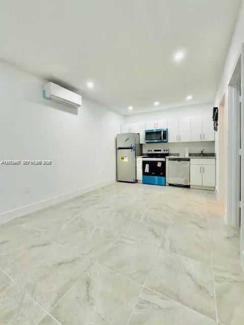 Listing  3300 SW 80th Avenue, Miami, FL 33155, Miami, FL 33155