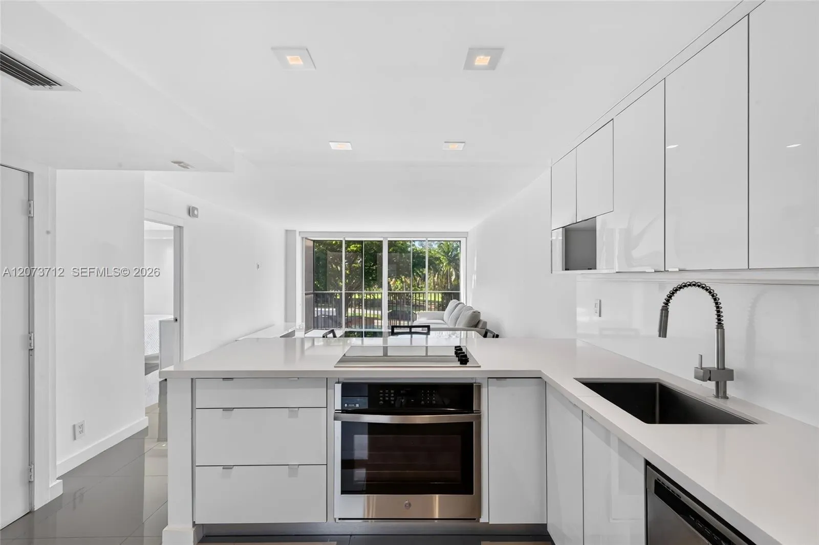 View details of listing 3301 N Country Club Drive 310, Aventura, FL 33180 Aventura with MLS#