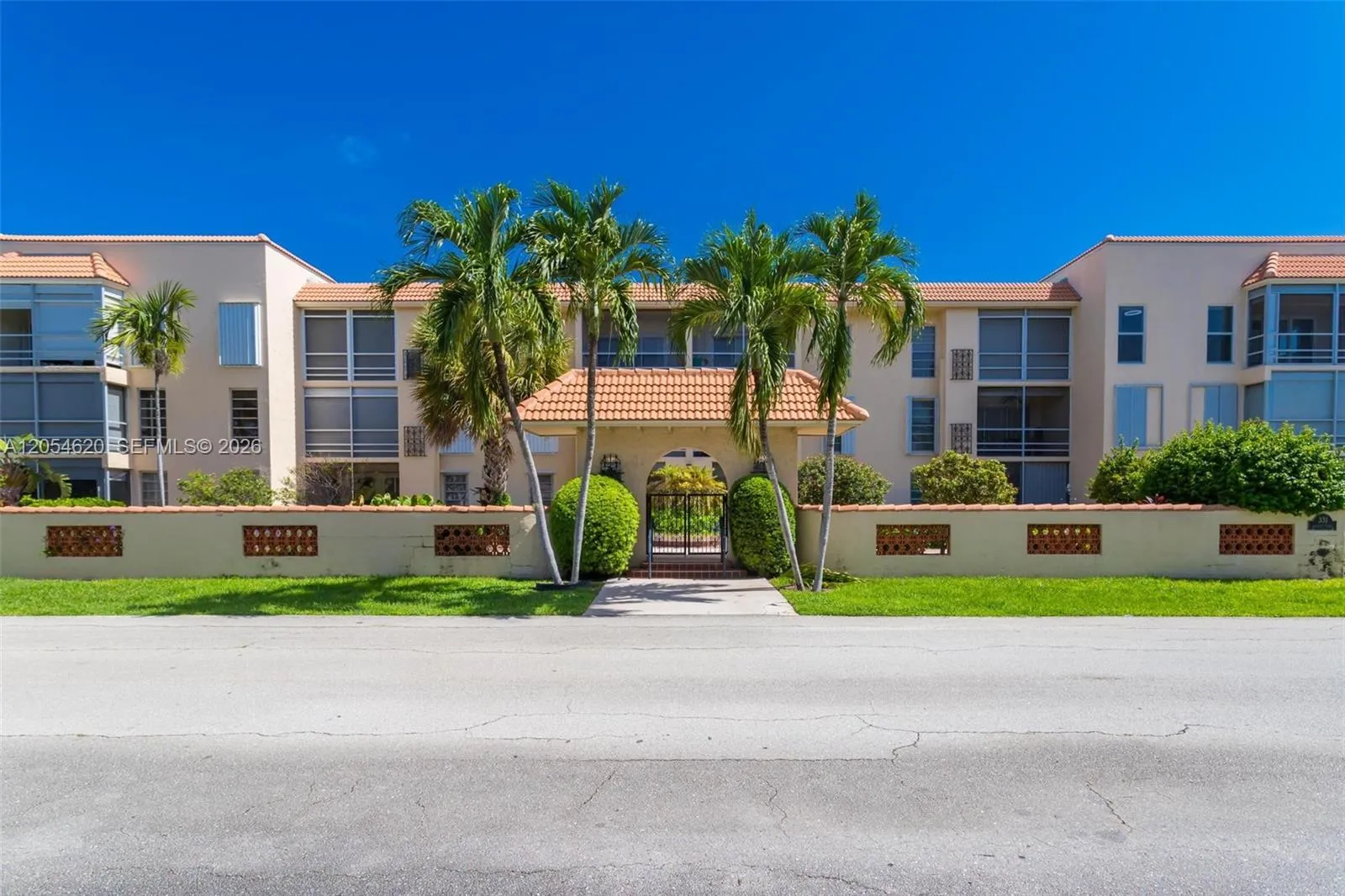 View details of listing 331 SW 8th Street 3F, Boca Raton, FL 33432 Boca Raton with MLS#