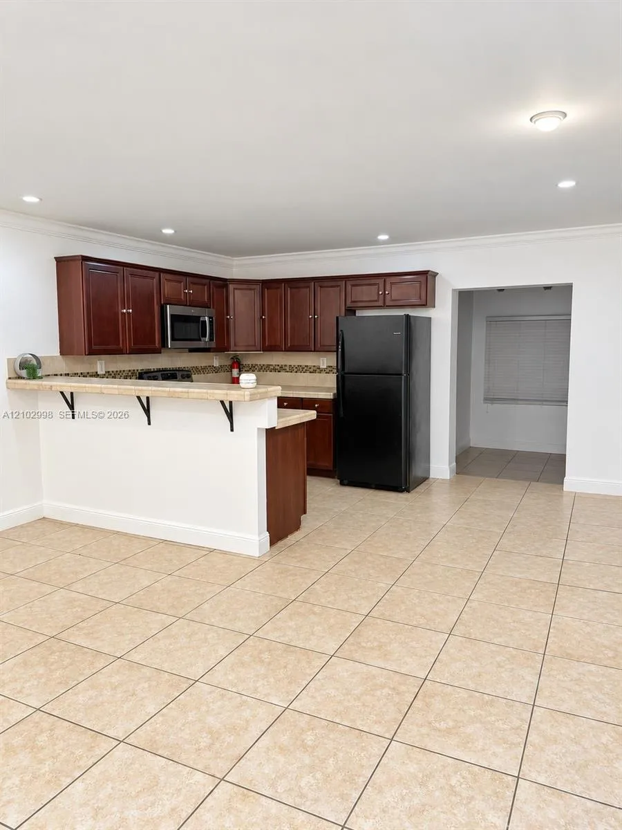 Listing  332 NE 110th Terrace 332, Miami, FL 33161, Miami, FL 33161