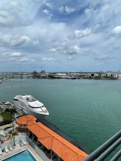 Listing  335 S Biscayne Boulevard 1510, Miami, FL 33131, Miami, FL 33131