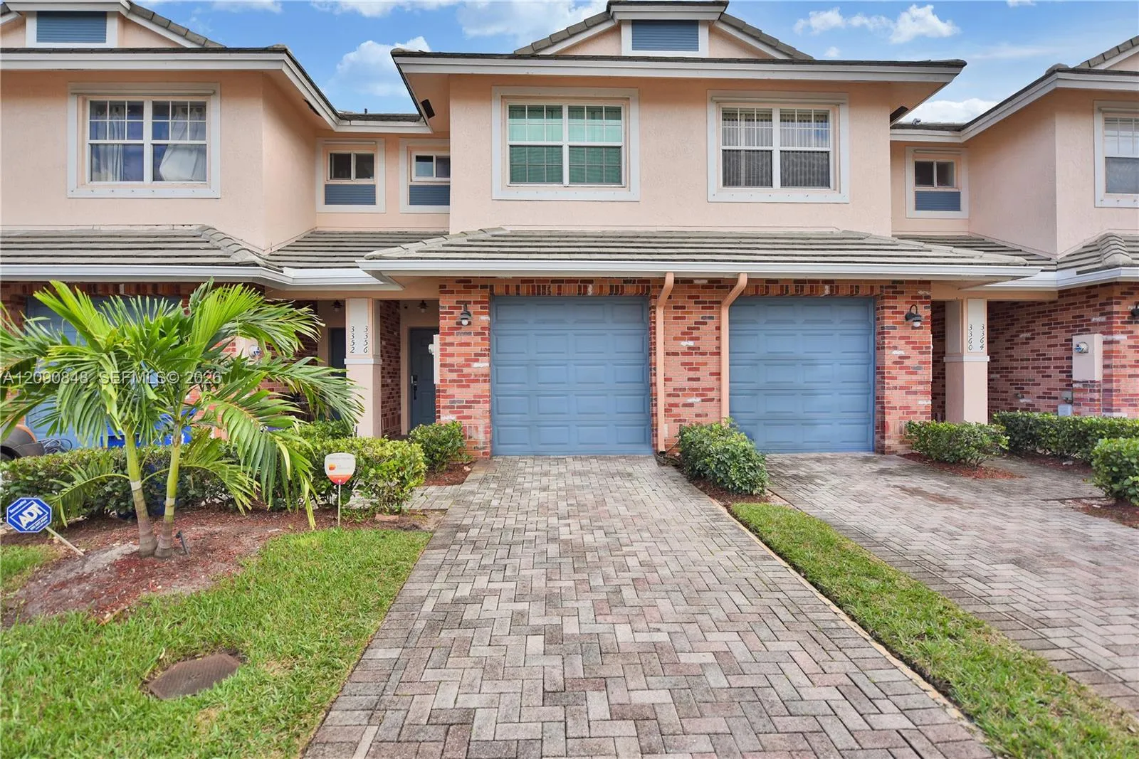 View details of listing 3356 NW 29th Court, Lauderdale Lakes, FL 33311 Lauderdale Lakes with MLS# 