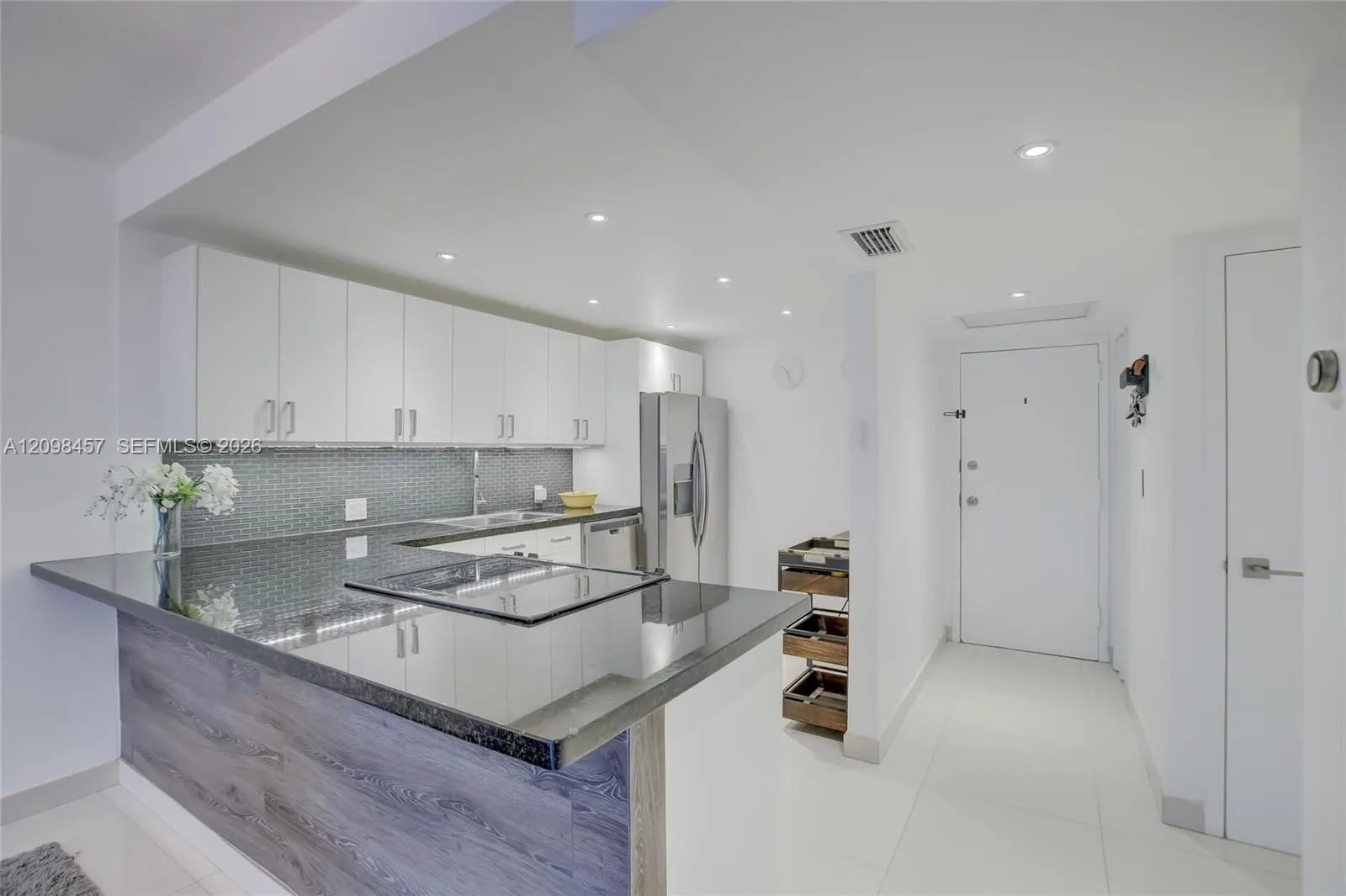 View details of listing 3375 N Country Club Drive 103, Aventura, FL 33180 Aventura with MLS# 