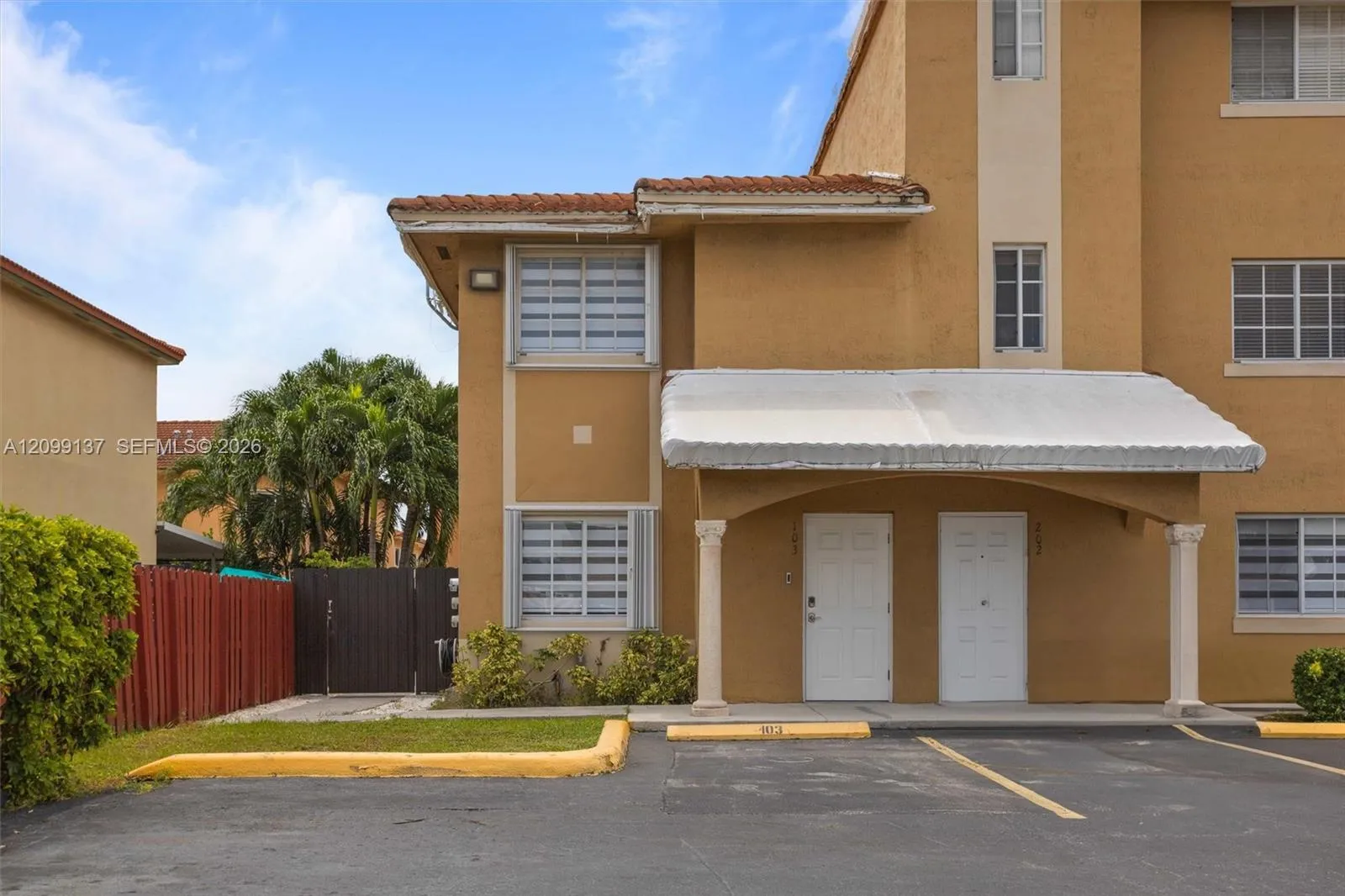 View details of listing 3378 W 80th Street 103, Hialeah, FL 33018 Hialeah with MLS# 