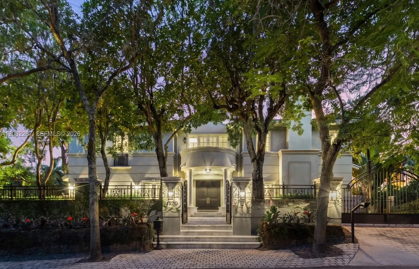 Listing  3460 S Moorings Way, Miami, FL 33133, Miami, FL 33133