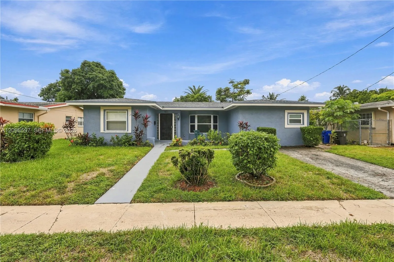 View details of listing 3476 NW 23rd Court, Lauderdale Lakes, FL 33311 Lauderdale Lakes with MLS# 