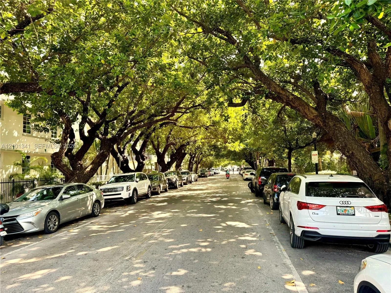 View details of listing 349 Meridian Avenue B202, Miami Beach, FL 33139 Miami Beach with MLS#
