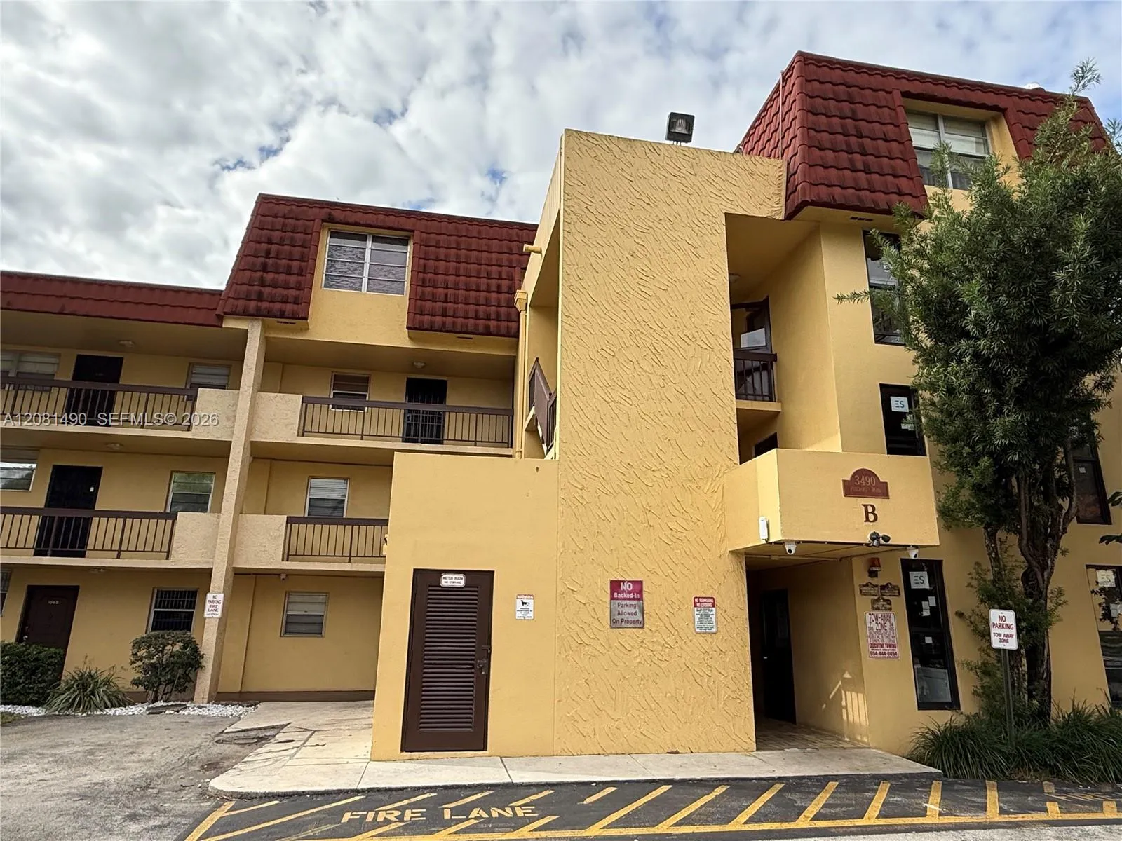 Listing  3490 Foxcroft Road B208, Miramar, FL 33025, Miramar, FL 33025