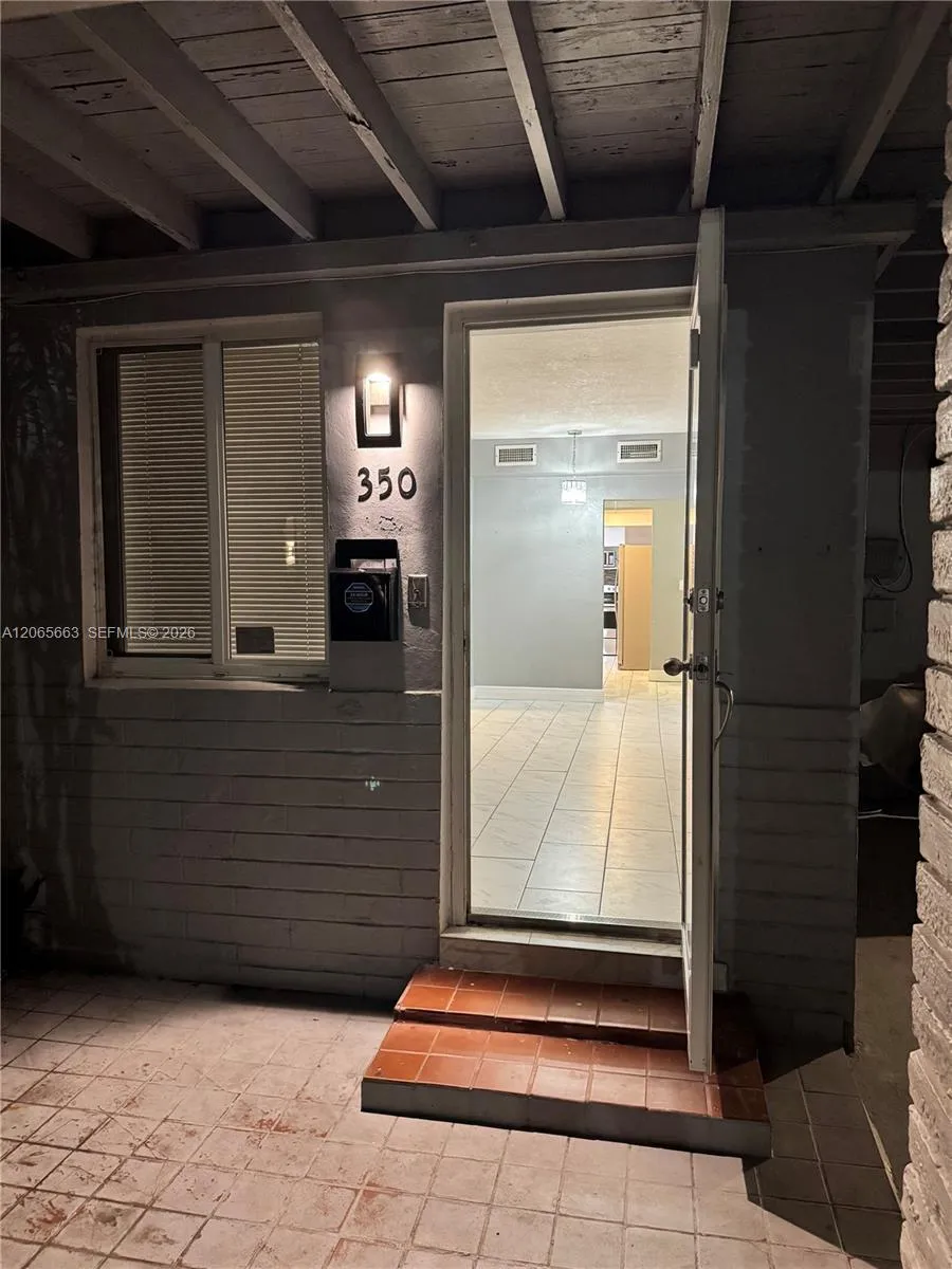 Listing  350 NW 58th Avenue, Miami, FL 33126, Miami, FL 33126
