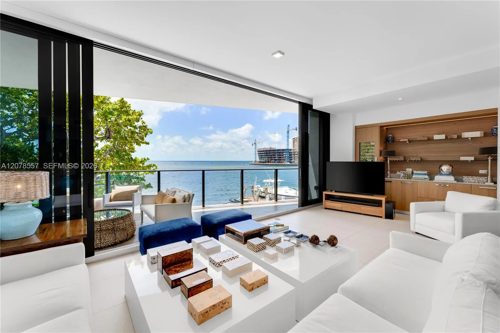 Listing  3581 E Glencoe Street 202, Miami, FL 33133, Miami, FL 33133