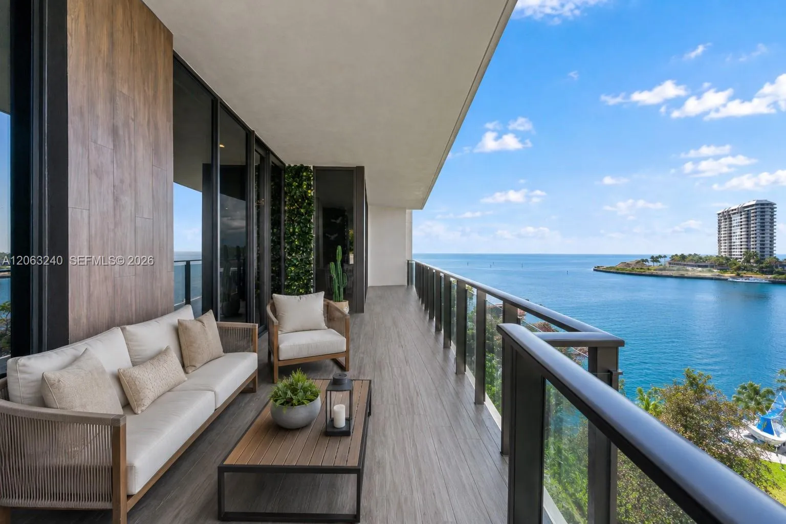 Listing  3581 E Glencoe Street 505, Miami, FL 33133, Miami, FL 33133