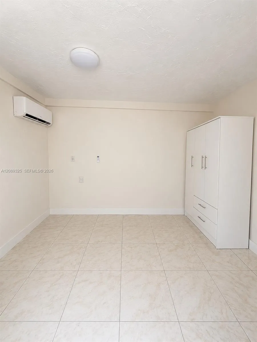 View details of listing 35xx SW 2x R, Coral Gables, FL 33133 Coral Gables with MLS#