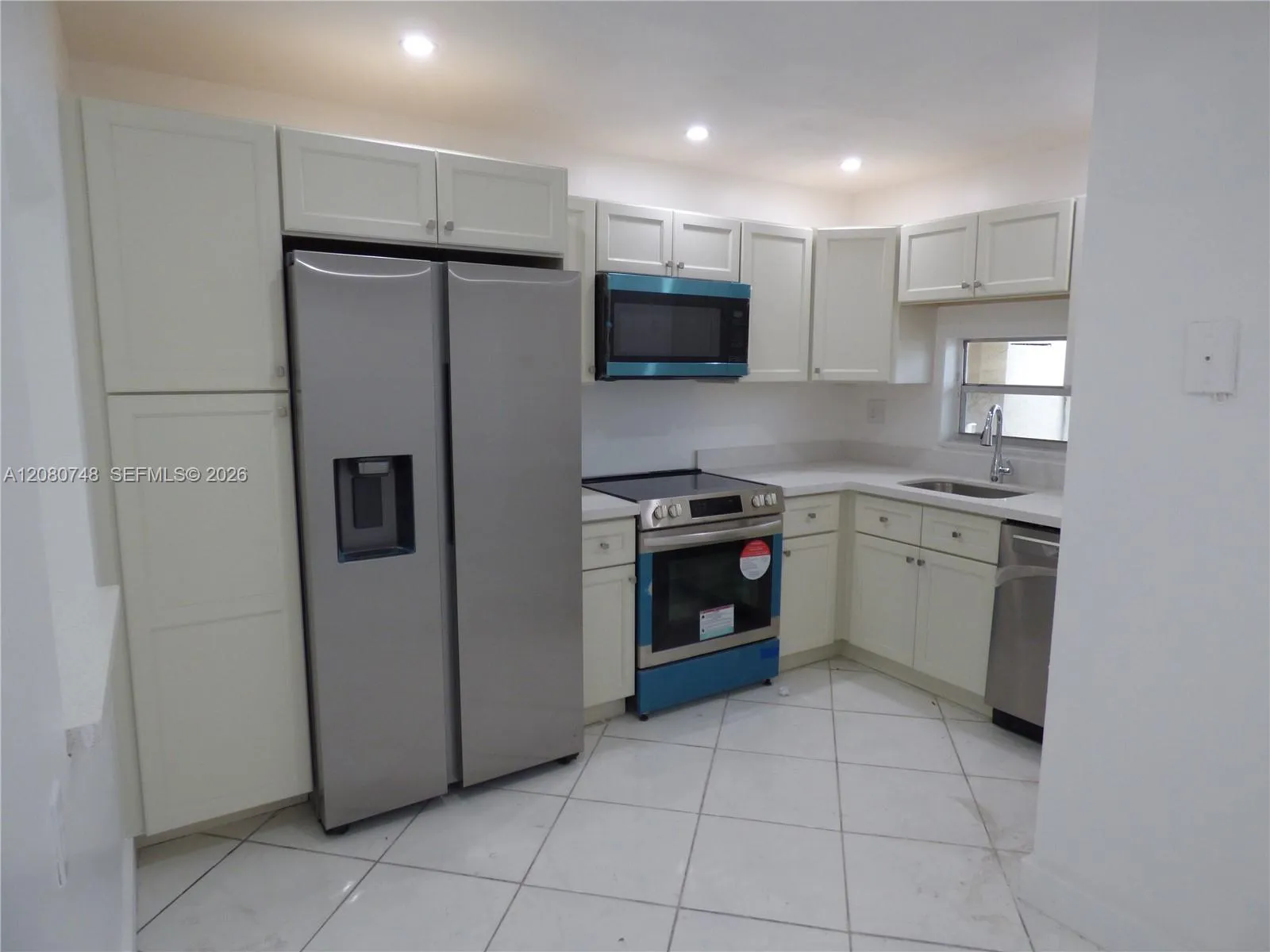 View details of listing 361 S Hollybrook Drive 302, Pembroke Pines, FL 33025 Pembroke Pines with MLS#