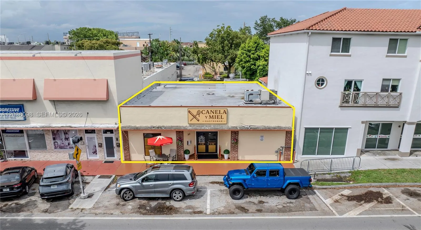 View details of listing 365 N Royal Poinciana Boulevard, Miami Springs, FL 33166 Miami Springs with MLS#