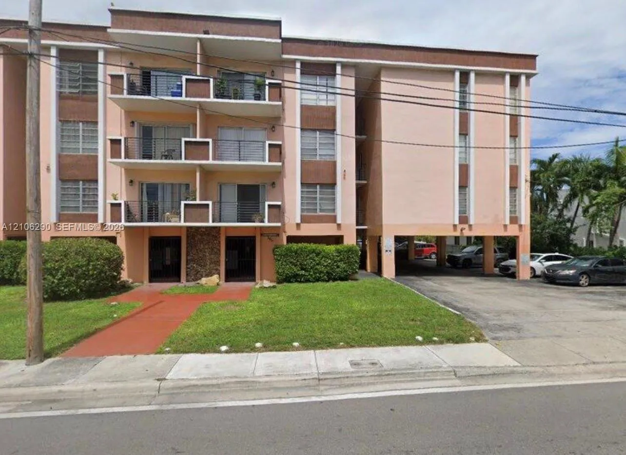 View details of listing 365 NE 125th Street 310, North Miami, FL 33161 North Miami with MLS#