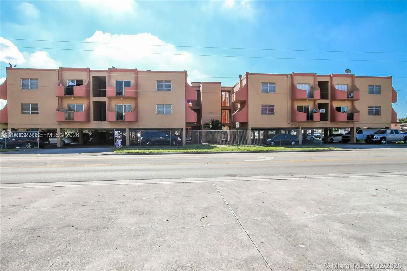 View details of listing 3675 W 11th Avenue 318, Hialeah, FL 33012 Hialeah with MLS# 