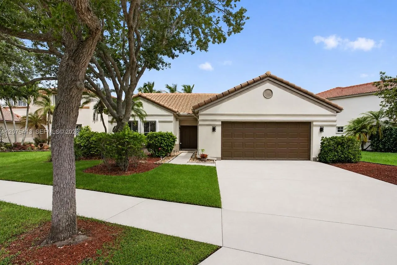 Listing  370 Carrington Drive, Weston, FL 33326, Weston, FL 33326
