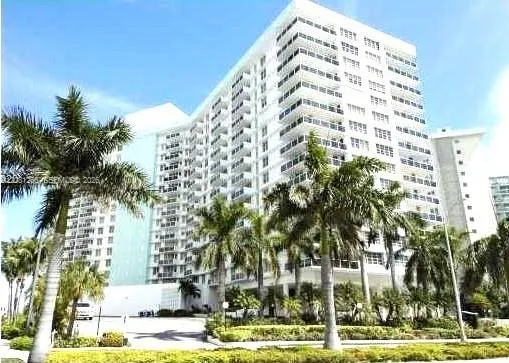 View details of listing 3725 S Ocean Drive 323, Hollywood, FL 33019 Hollywood with MLS#