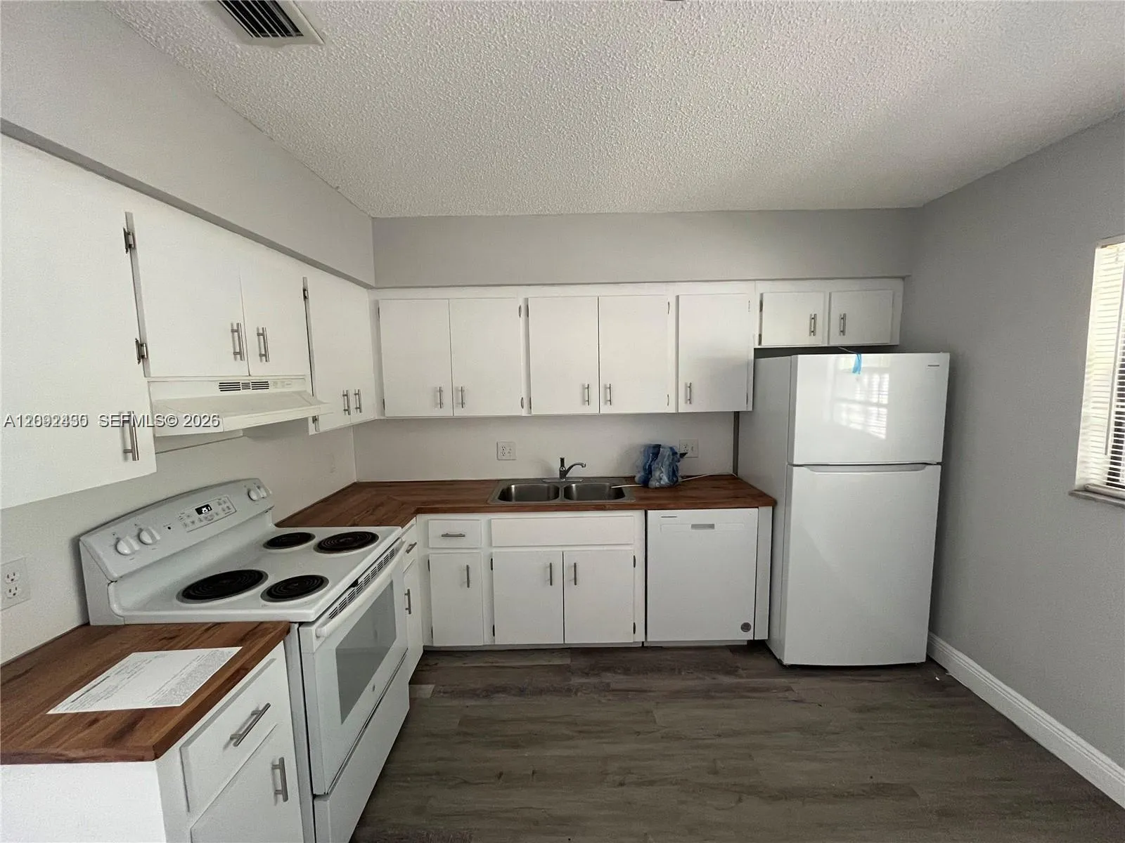View details of listing 3739 SE 15 Street 2, Dania Beach, FL 33004 Dania Beach with MLS# 